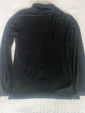 Gap black turtleneck maximumheat size Large